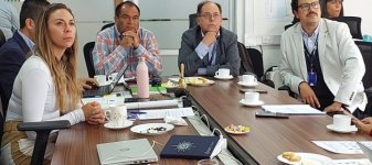 Programa de capacitación Becas Médicas presenta un 77% de avance en formación de especialistas y subespecialistas