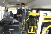 Pacientes dializados de zonas rurales de Salamanca contarán con vehículo de traslado para sus tratamientos