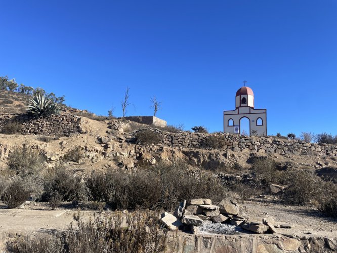 Turismo, trekking e historia minera: innovador emprendimiento rescata el patrimonio de El Tofo en La Higuera