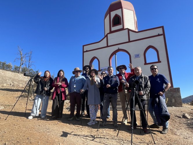 Turismo, trekking e historia minera: innovador emprendimiento rescata el patrimonio de El Tofo en La Higuera