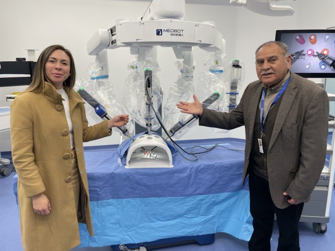 Comisión de Salud del CORE conoce implementación de cirugía robótica para evaluar proyecto regional