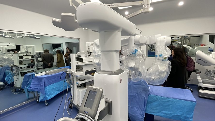 Comisión de Salud del CORE conoce implementación de cirugía robótica para evaluar proyecto regional