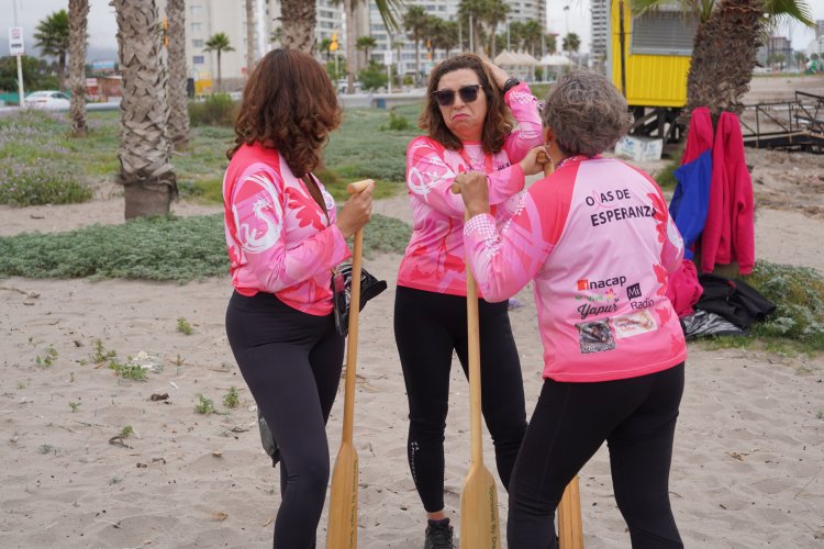 Ocho mujeres sobrevivientes del cáncer de mamas representaron a la región en el Festival Mundial de Remadoras Rosas