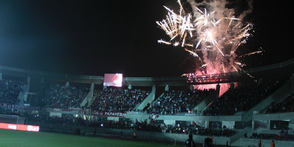 Estadio La Portada vuelve a abrir sus puertas con masivo espectáluco