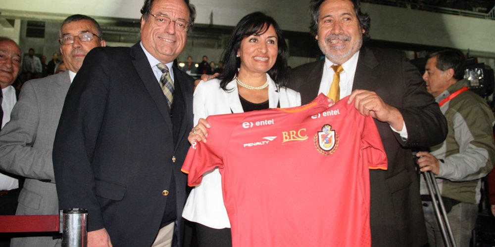 Estadio La Portada vuelve a abrir sus puertas con masivo espectáculo Estadio La Portada vuelve a abrir sus puertas con masivo espectáculo
