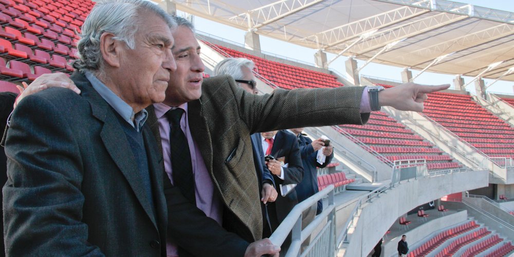 Autoridades regionales constatan en terreno avances de los últimos detalles para terminar el Estadio La Portada