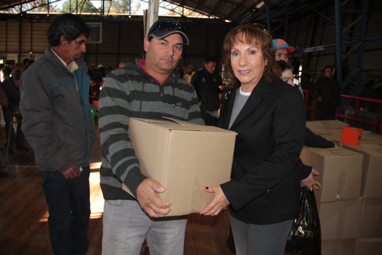 Cores de Limarí participan en entrega de cajas de alimentos y subsidios para la vivienda a familias del sector rural de Ovalle y Monte Patria Cores de Limarí participan en entrega de cajas de alimentos y subsidios para la vivienda a familias del sector rural de Ovalle y Monte Patria