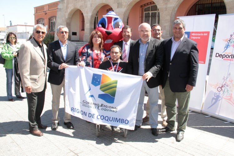 Delegación deportiva regional recibe apoyo del CORE para participar en Santiago