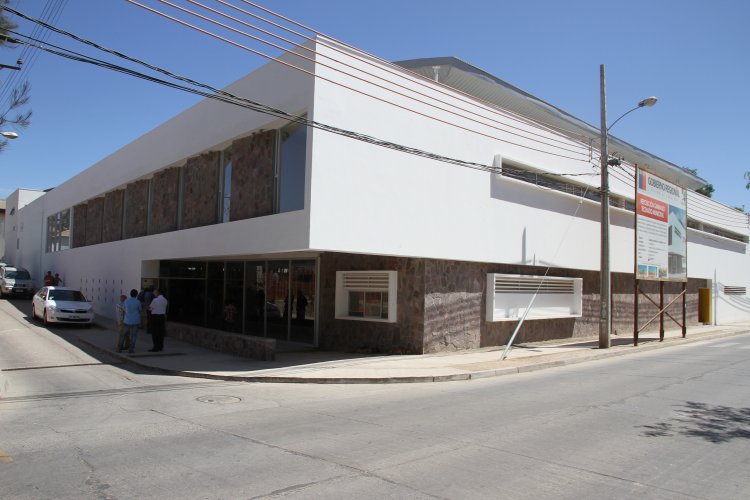 Andacollo abre las puertas de su remozado gimnasio municipal Andacollo abre las puertas de su remozado gimnasio municipal