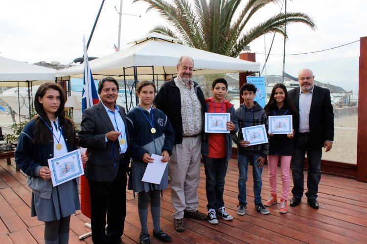 CORE premia a jóvenes talentos de vela y kayak por su destacada participación en competencia regional