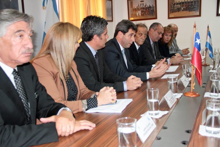 Gobernador Sergio Uñac destaca rol del CORE en materialización de túnel Agua Negra y proyección de Corredor Bioceánico Gobernador Sergio Uñac destaca rol del CORE en materialización de túnel Agua Negra y proyección de Corredor Bioceánico