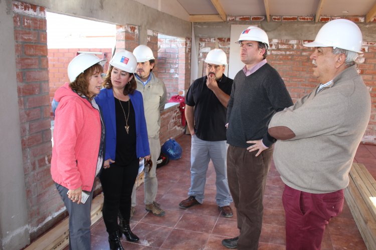 Autoridades constatan avances de proyectos sociales por $260 millones en Monte Patria Autoridades constatan avances de proyectos sociales por $260 millones en Monte Patria