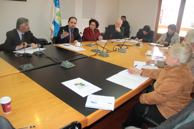 Pedro Hernández, Subdirector de Migraciones Internacionales: “la región ha vivido un aumento del 92% de migraciones entre el 2005 al 2014” Pedro Hernández, Subdirector de Migraciones Internacionales: “la región ha vivido un aumento del 92% de migraciones entre el 2005 al 2014”