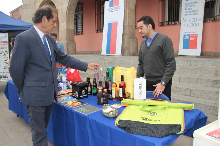 Con muestra de emprendimientos locales Gobierno promueve semana de la PYME