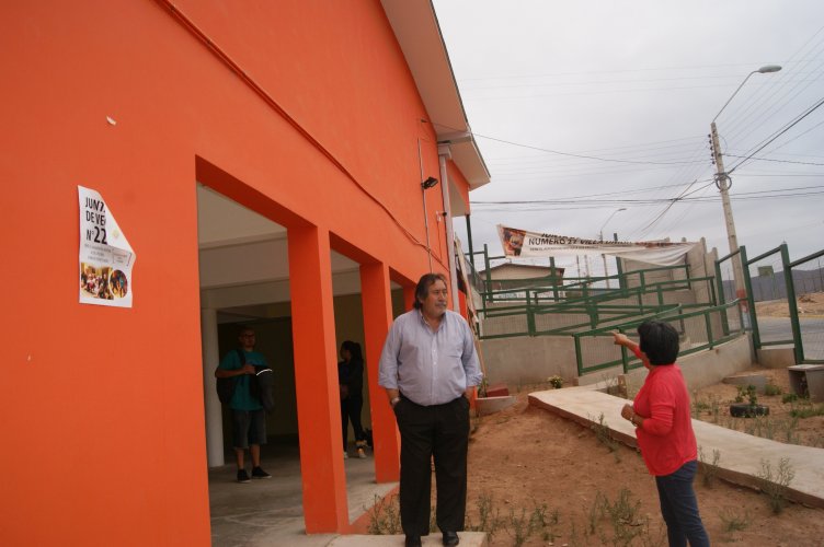 Centro Comunitario de Villas Unidas El Tofo cuenta con moderno sistema de tele vigilancia nocturno Centro Comunitario de Villas Unidas El Tofo cuenta con moderno sistema de tele vigilancia nocturno