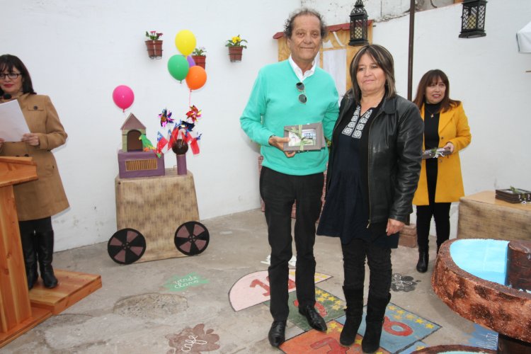 Niños y niñas de la escuela Despertares comenzarán nuevo proyecto de deportes y vida sana financiado por el Gobierno Regional Niños y niñas de la escuela Despertares comenzarán nuevo proyecto de deportes y vida sana financiado por el Gobierno Regional