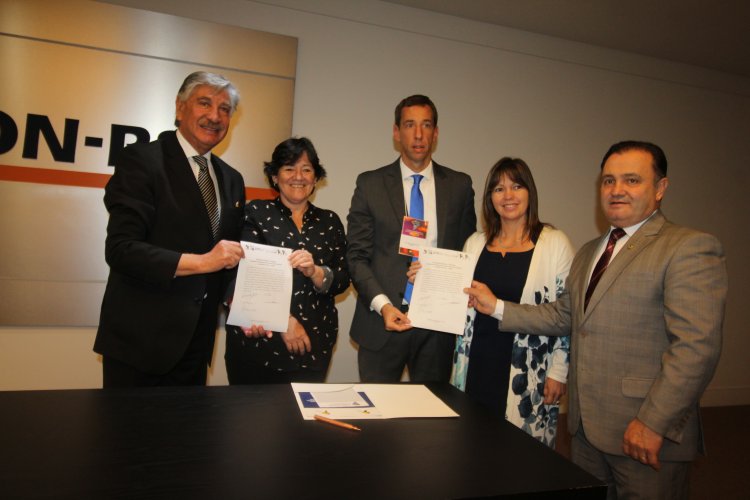 Brasileños, argentinos y chilenos dan respaldo en conjunto a construcción de Túnel Agua Negra Brasileños, argentinos y chilenos dan respaldo en conjunto a construcción de Túnel Agua Negra