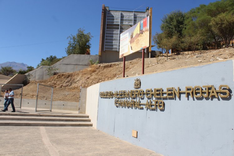 Escuelas de Monte Patria serán techadas con recursos del Gobierno Regional Escuelas de Monte Patria serán techadas con recursos del Gobierno Regional