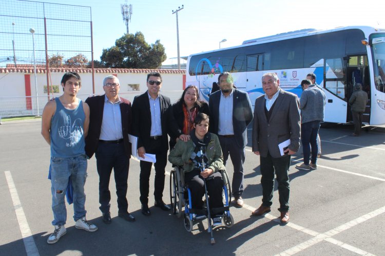 Mesa intersectorial: Acuerdan diseñar un nuevo proyecto de bus para el traslado de niños oncológicos Mesa intersectorial: Acuerdan diseñar un nuevo proyecto de bus para el traslado de niños oncológicos