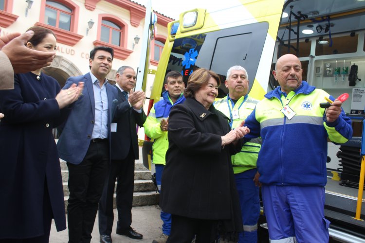 Nuevas ambulancias reforzarán labor del SAMU en Coquimbo, Ovalle e Illapel Nuevas ambulancias reforzarán labor del SAMU en Coquimbo, Ovalle e Illapel