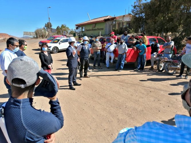 Autoridades gestionan en conjunto soluciones a pirquineros del Rajo Tres Perlas