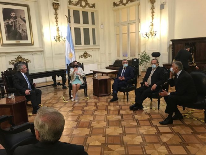 Consejeros se reúnen con Presidente de Argentina para abordar futuro de Túnel Agua Negra