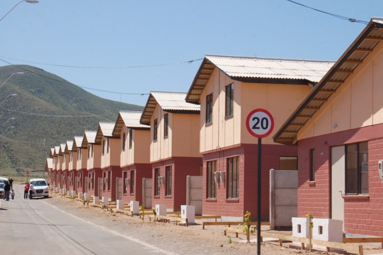 Intenso trabajo realiza comisión especial del CORE para facilitar acceso a la vivienda en zona rural