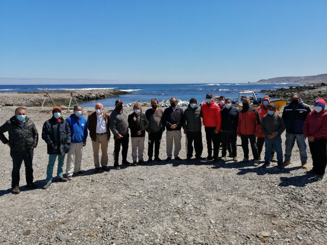 Consejeros regionales visitan caletas pesqueras de la provincia de Limarí y recogen inquietudes de pescadores