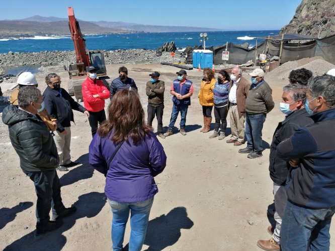 Consejeros regionales visitan caletas pesqueras de la provincia de Limarí y recogen inquietudes de pescadores