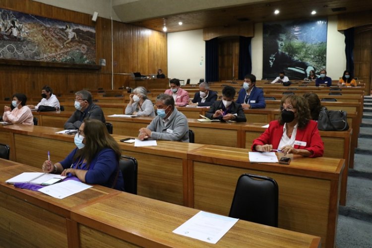 Mesa de trabajo con la comunidad detectará problemas de infraestructura y conectividad en Elqui y Limarí