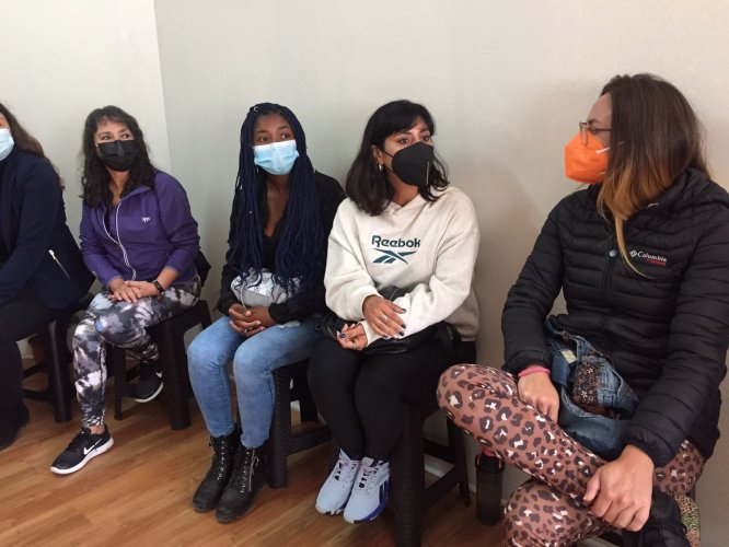 Mujeres de La Serena aprenden los fundamentos básicos de defensa personal a través de proyecto del Gobierno Regional Mujeres de La Serena aprenden los fundamentos básicos de defensa personal a través de proyecto del Gobierno Regional