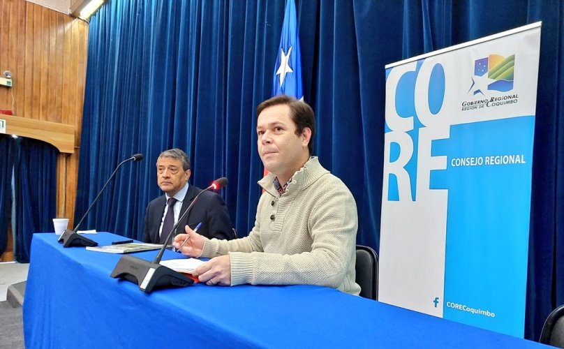 Experto en hidrología presenta al CORE alternativas para captar aguas lluvias en zonas urbanas y rurales Experto en hidrología presenta al CORE alternativas para captar aguas lluvias en zonas urbanas y rurales