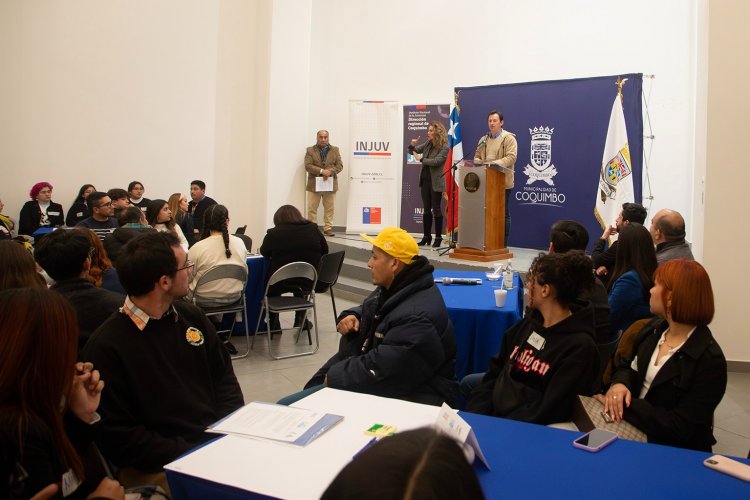 Jóvenes de Coquimbo definen anhelos e intereses que serán plasmados en un “Plan de acción municipal de juventud”