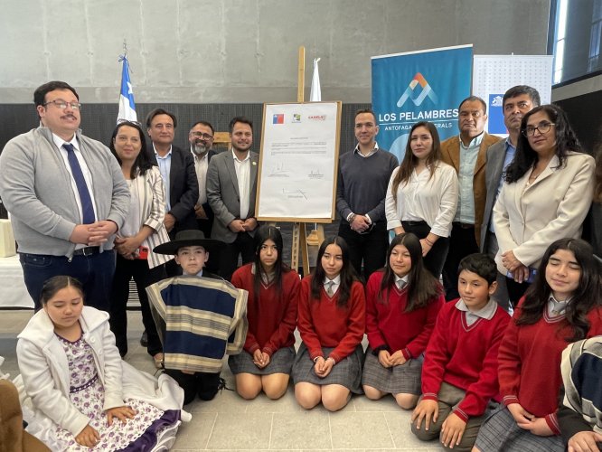 Entregan oficialmente las obras de renovada Escuela Básica de Canela Alta a Municipalidad de Canela Entregan oficialmente las obras de renovada Escuela Básica de Canela Alta a Municipalidad de Canela