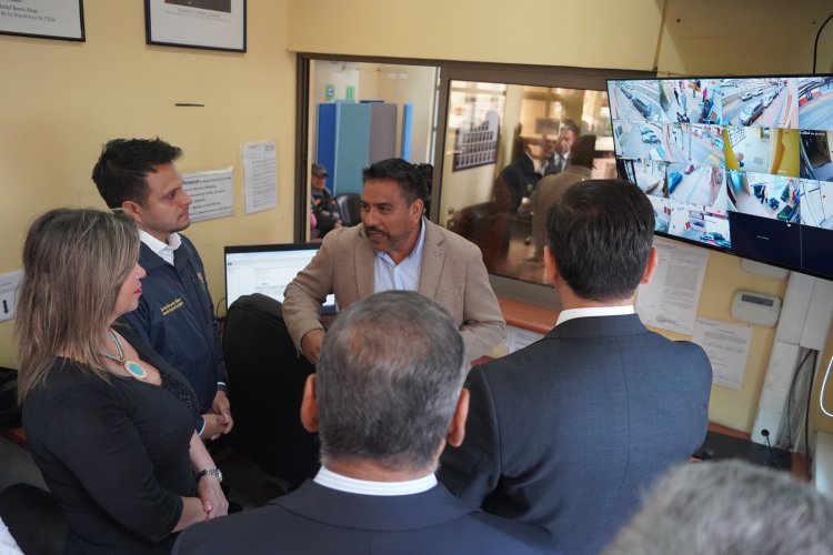 PDI implementa moderno sistema de televigilancia en tres complejos policiales con fondos del Gobierno Regional PDI implementa moderno sistema de televigilancia en tres complejos policiales con fondos del Gobierno Regional